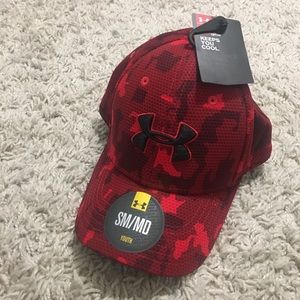 KIDS under armour hat!